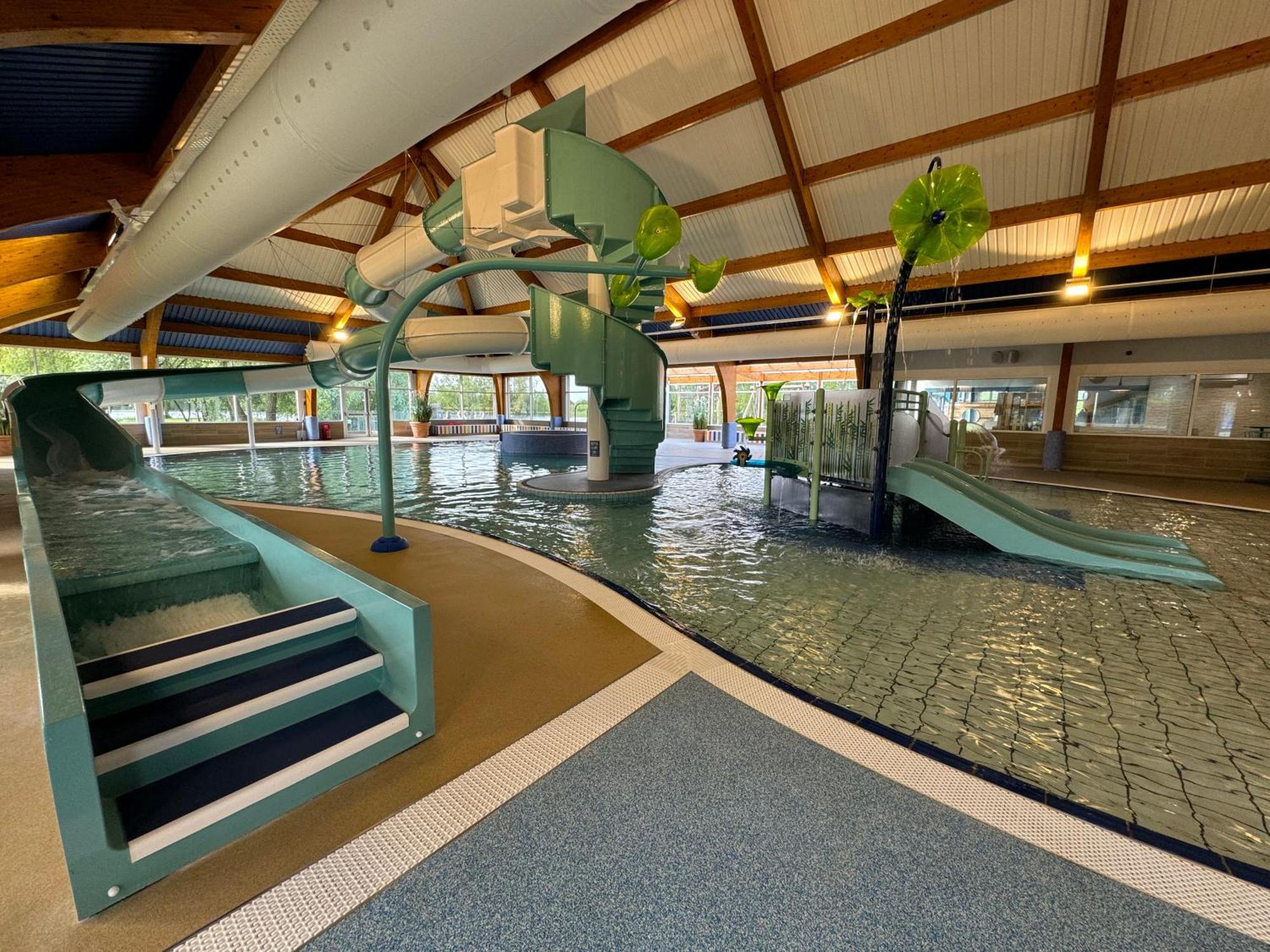 Wildflower, Premium Plus Hot Tub Lodge Саут-Керни Экстерьер фото