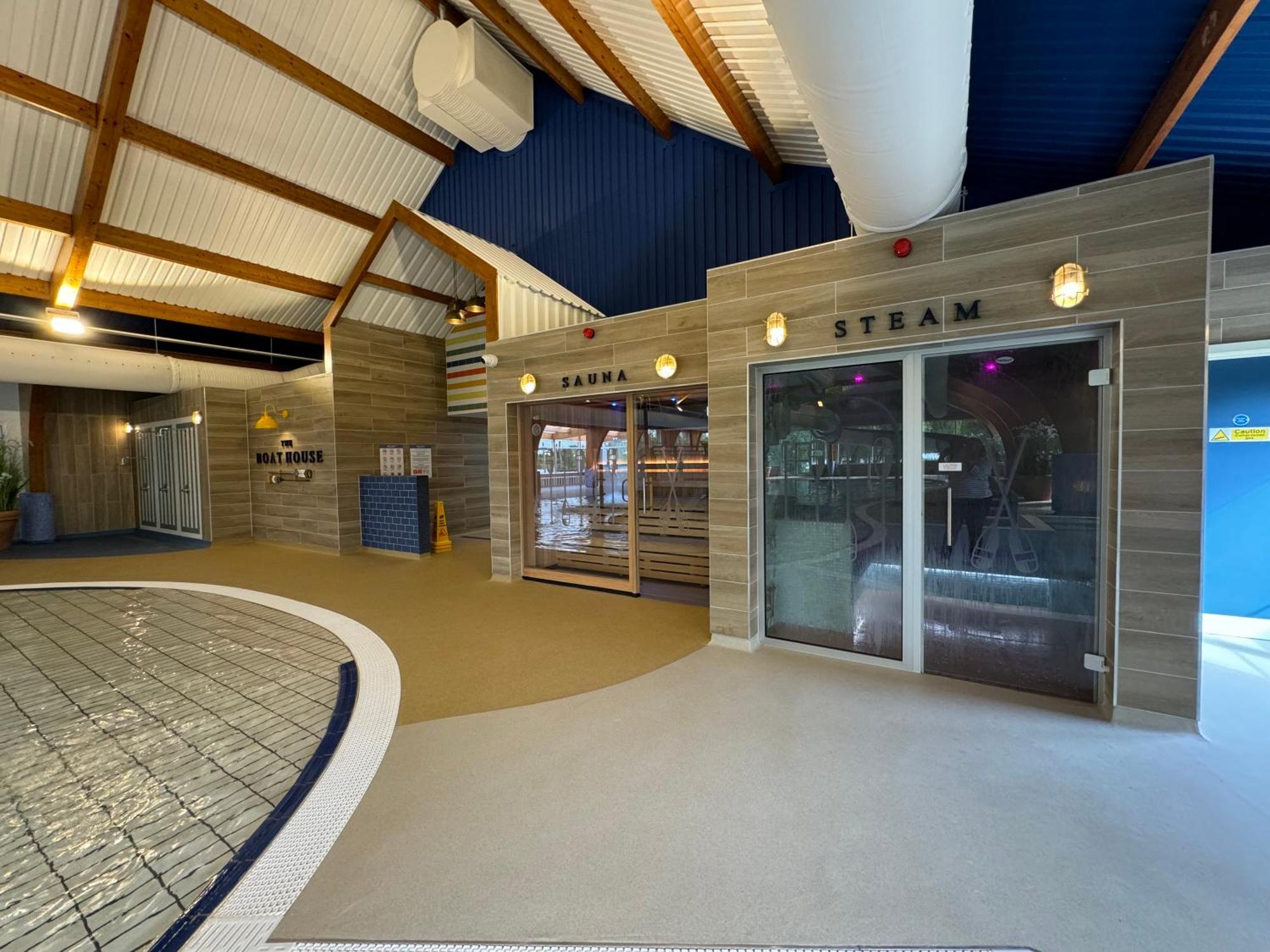 Wildflower, Premium Plus Hot Tub Lodge Саут-Керни Экстерьер фото